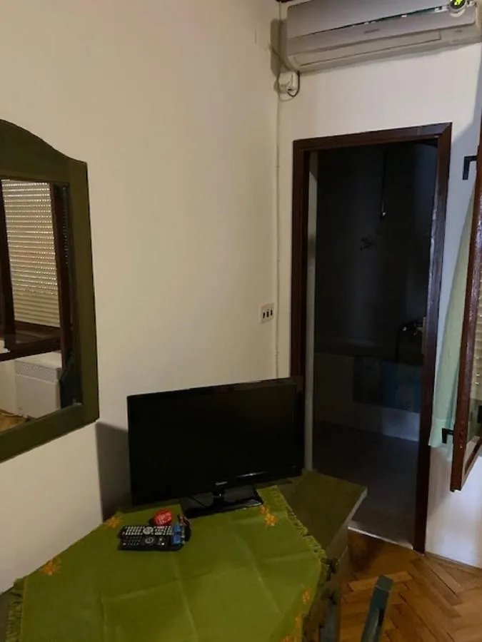 Guest house Room In Sukosan With Balcony, Air Conditioning, Wifi 5188-7