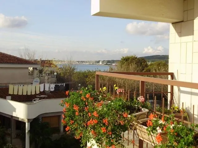 Room In Sukosan With Balcony, Air Conditioning, Wifi 5188-7